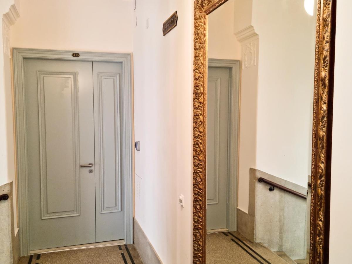 Pension Mozart - Newly Renovated เวียนนา ภายนอก รูปภาพ
