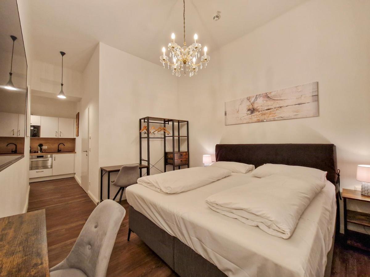 Pension Mozart - Newly Renovated เวียนนา ภายนอก รูปภาพ