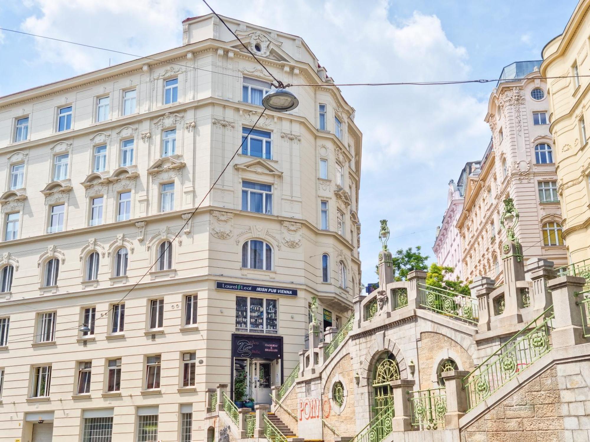Pension Mozart - Newly Renovated เวียนนา ภายนอก รูปภาพ